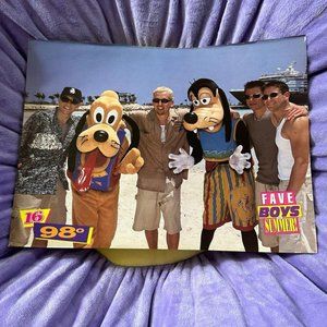 OCTOBER‎ 1999 16 MAGAZINE PAGE DISNEY 98 DEGREES/ CHRIS KIRKPATRICK